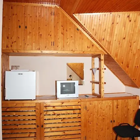 Bessenyei Vendeghaz Gasthuis